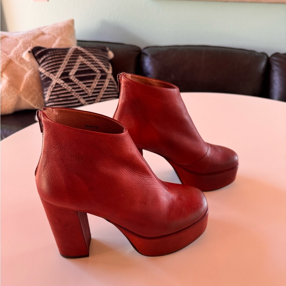 FREE PEOPLE ANKLE PLATFORM!